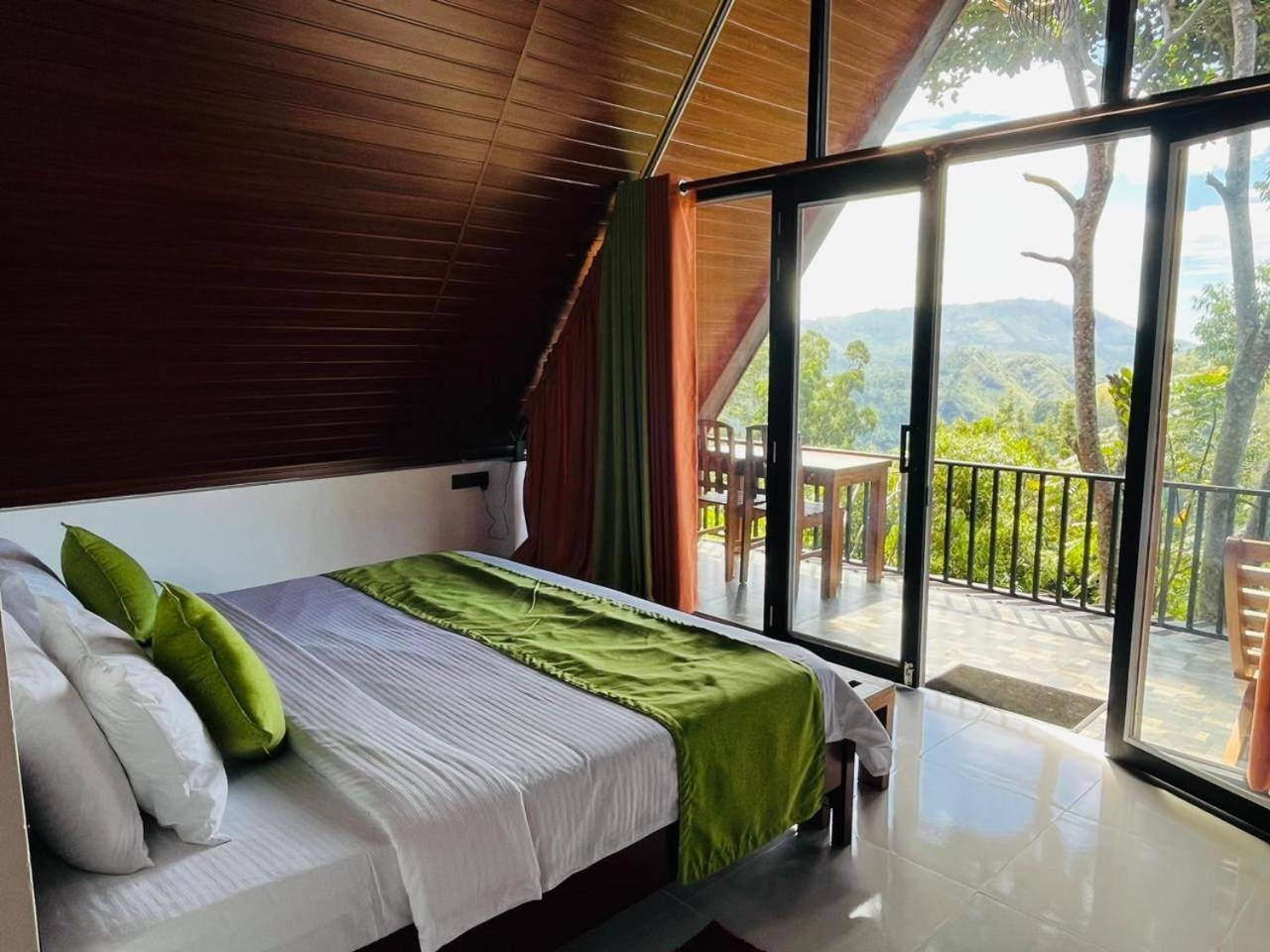 Cloudy Hill Cottage エッラ 部屋 写真